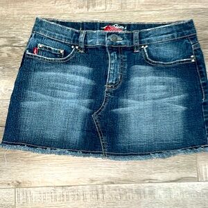 Distressed Denim Mini Skirt Embroidered Grommet Pocket Embellishment Size 7 Navy